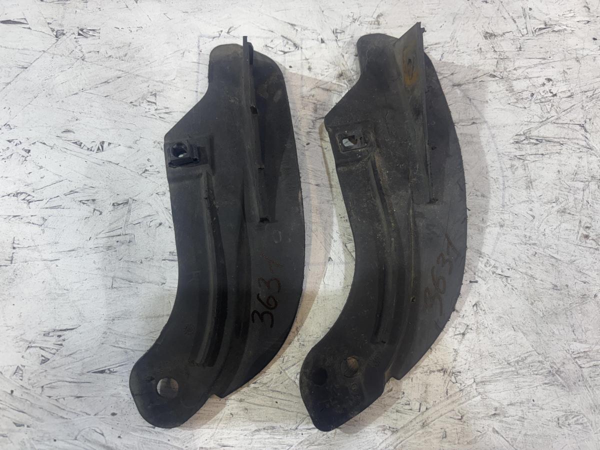 Cпойлер колеса 8E0853888E Audi A4 B6