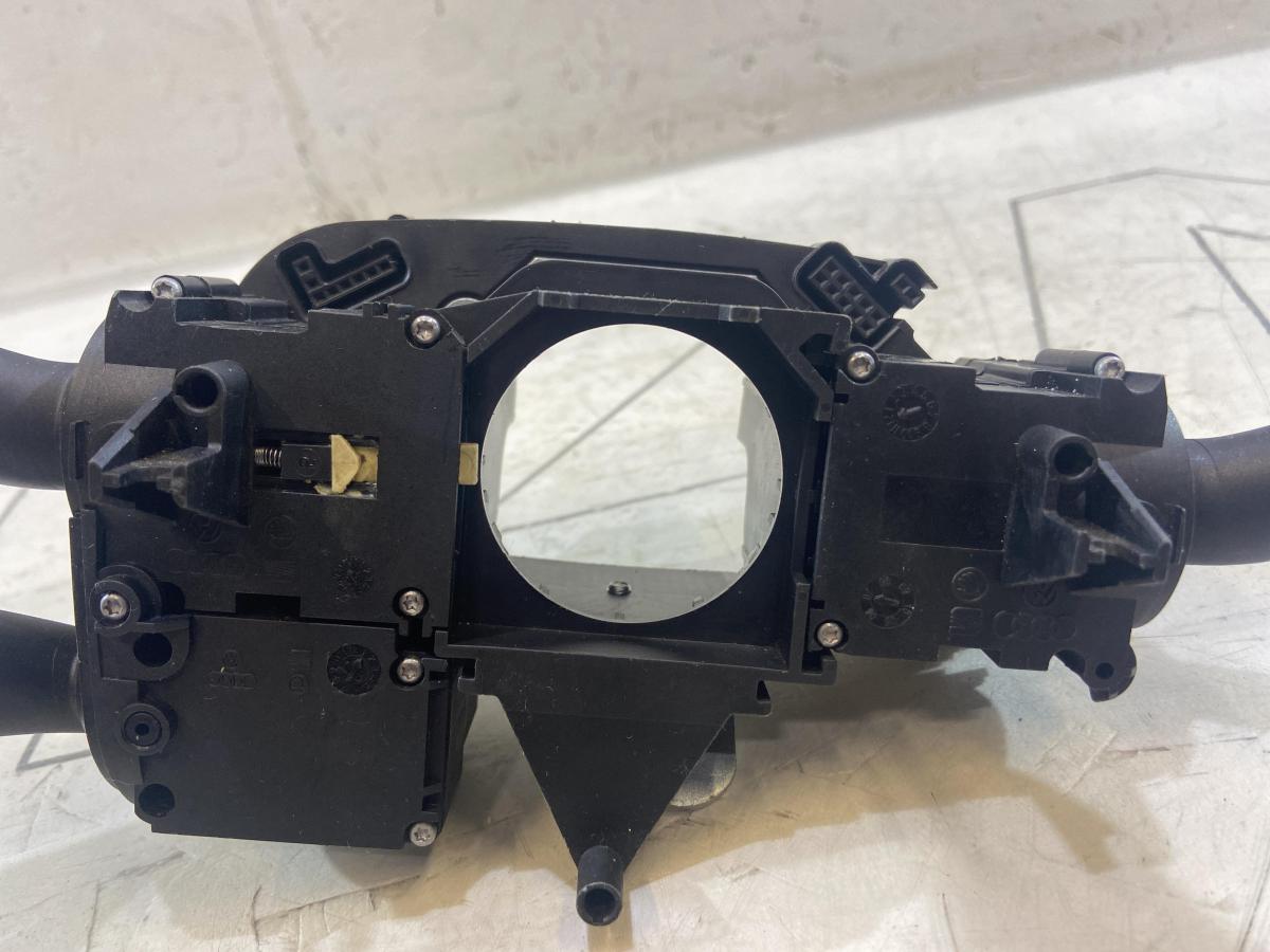 Переключатель подрулевой 4F0953549D Audi A6 C6 / S6 C6 / RS6 C6