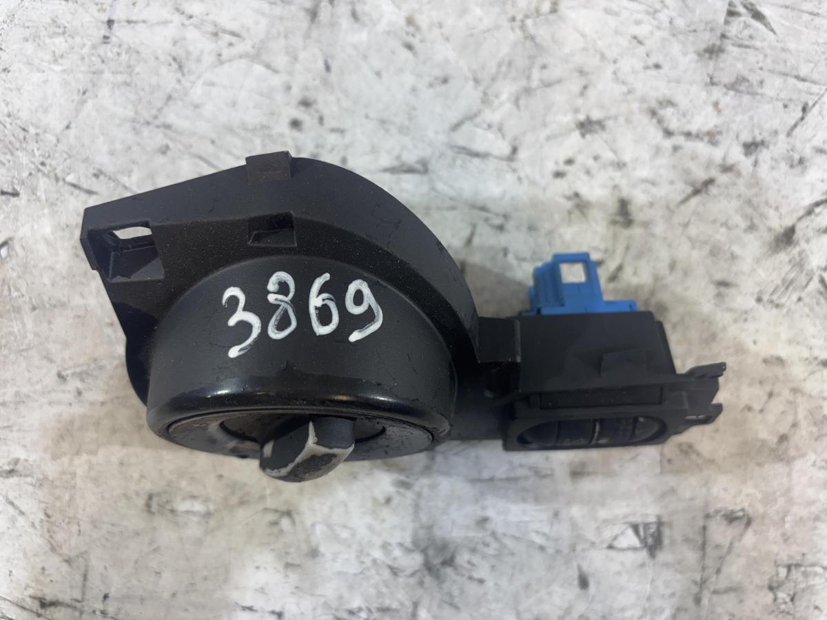 Блок управления светом 7L6858903AA Volkswagen Touareg I