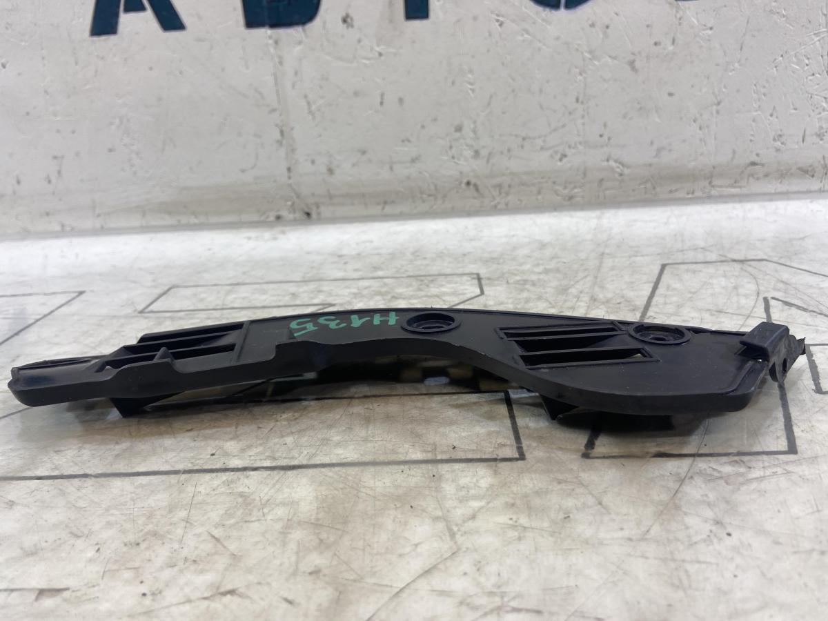 Кронштейн заднего бампера левый 7L6807393 Volkswagen Touareg I