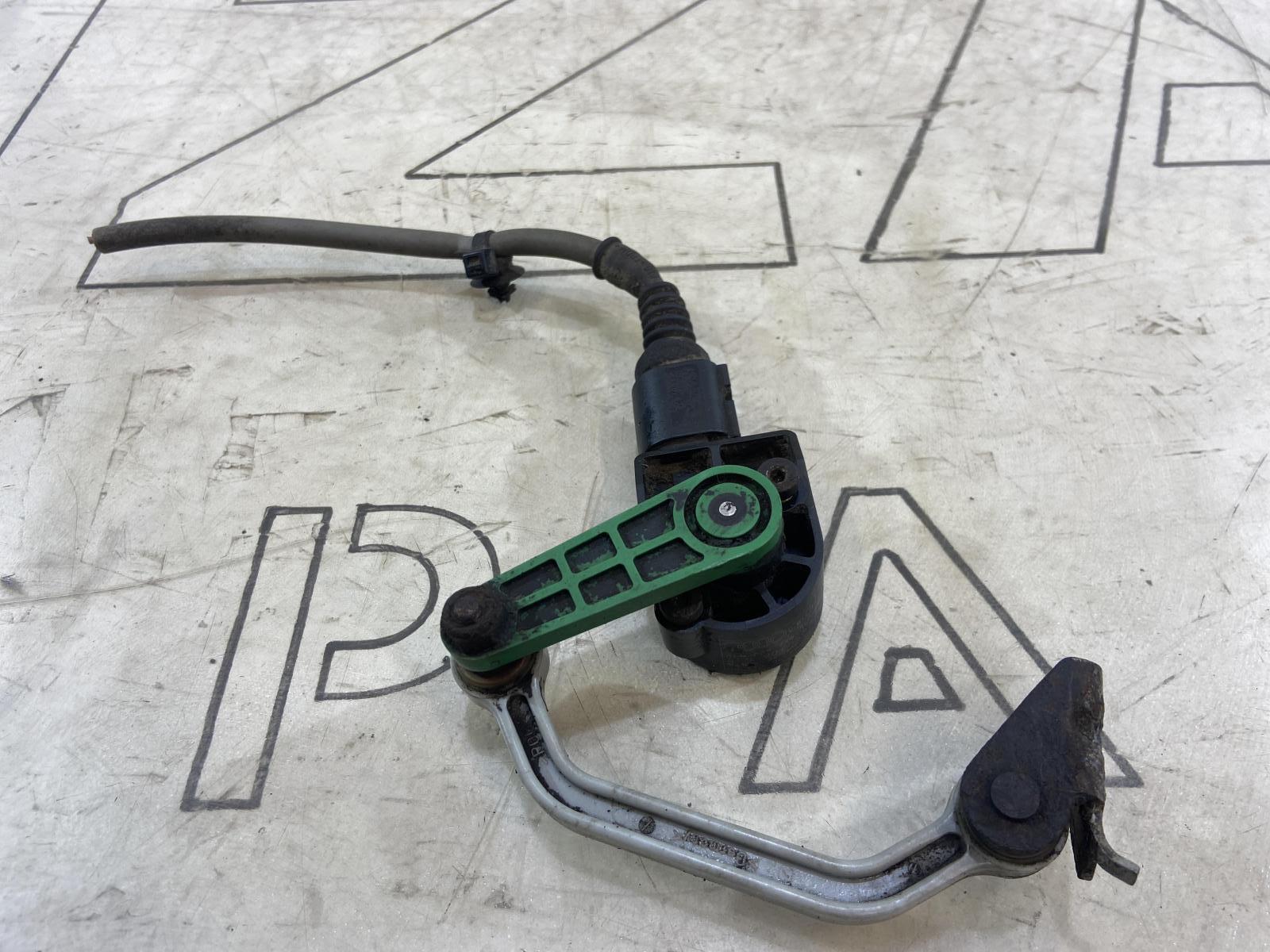 Датчик дорожного просвета задний 4F0907503 Audi A6 C6 / S6 C6 / RS6 C6