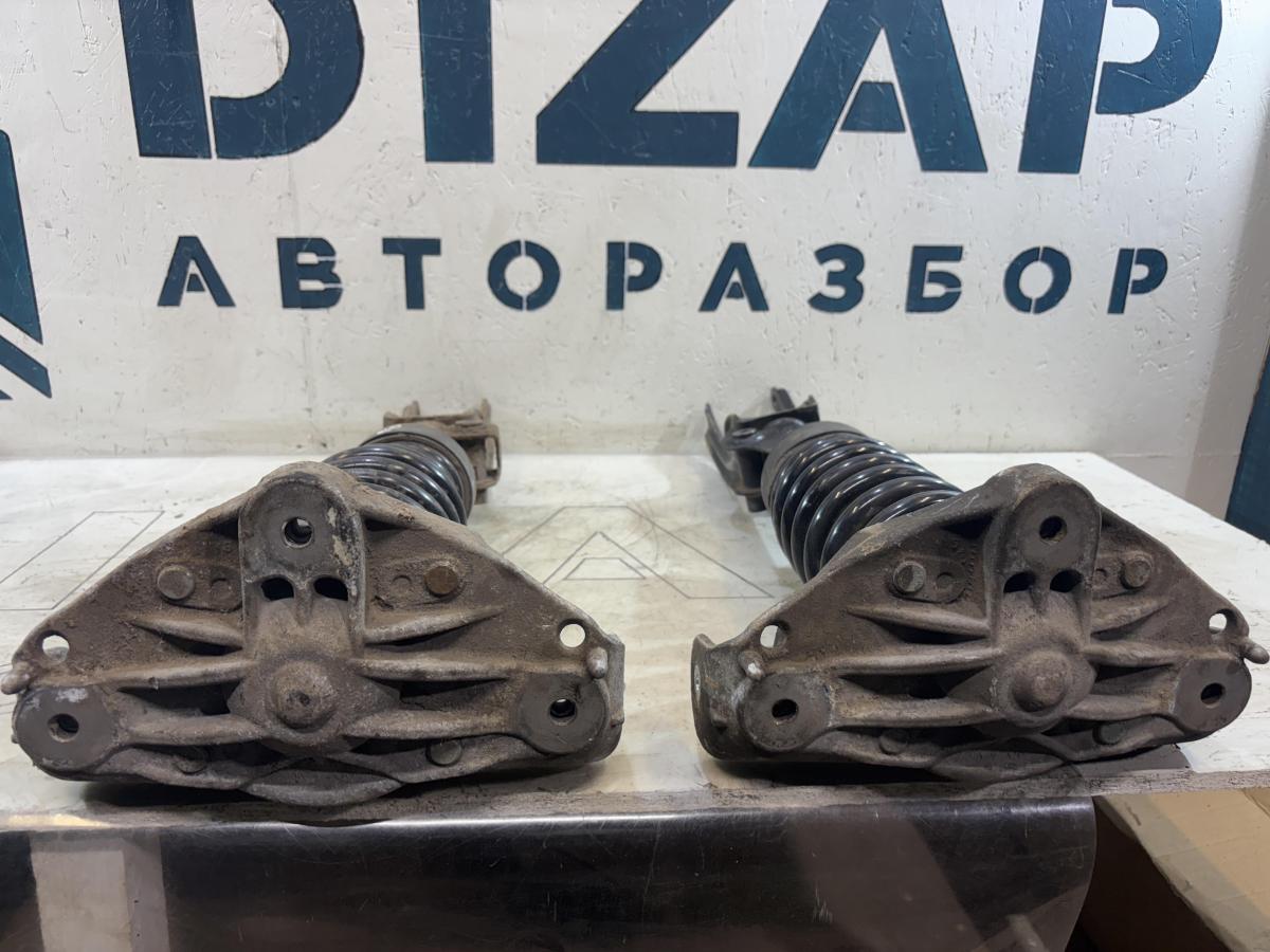 Амортизаторы с пружинами передние 7L6413031L Volkswagen Touareg I