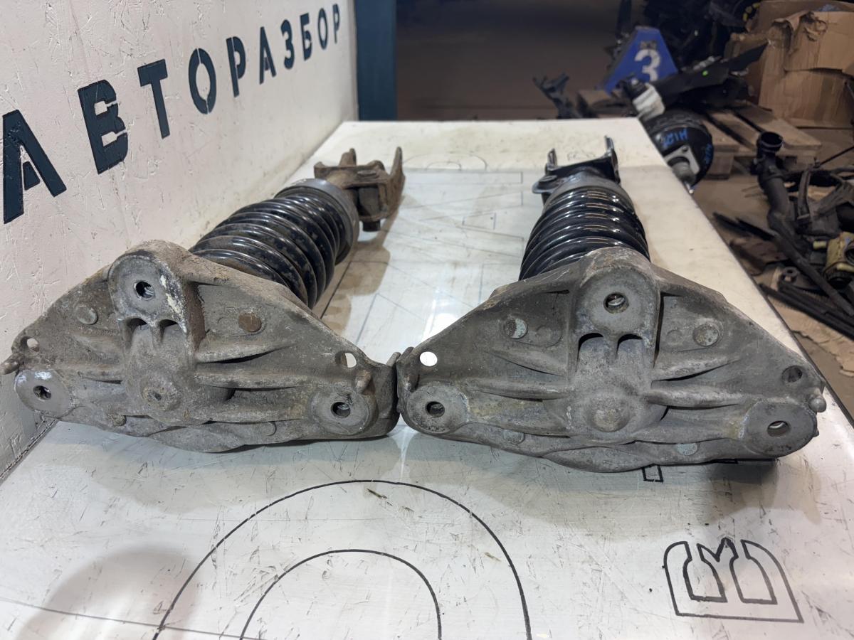 Амортизаторы с пружинами передние 7L6413031L Volkswagen Touareg I
