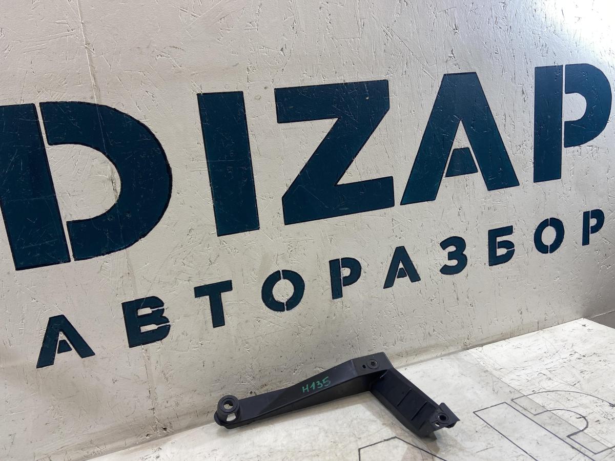 Направляющая заднего бампера левая 7L6807861 Volkswagen Touareg I