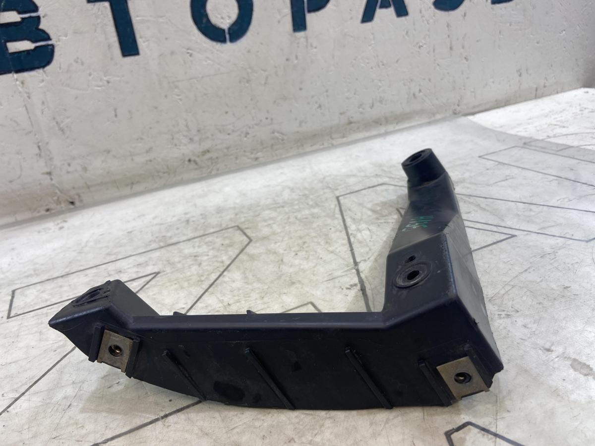 Направляющая заднего бампера левая 7L6807861 Volkswagen Touareg I