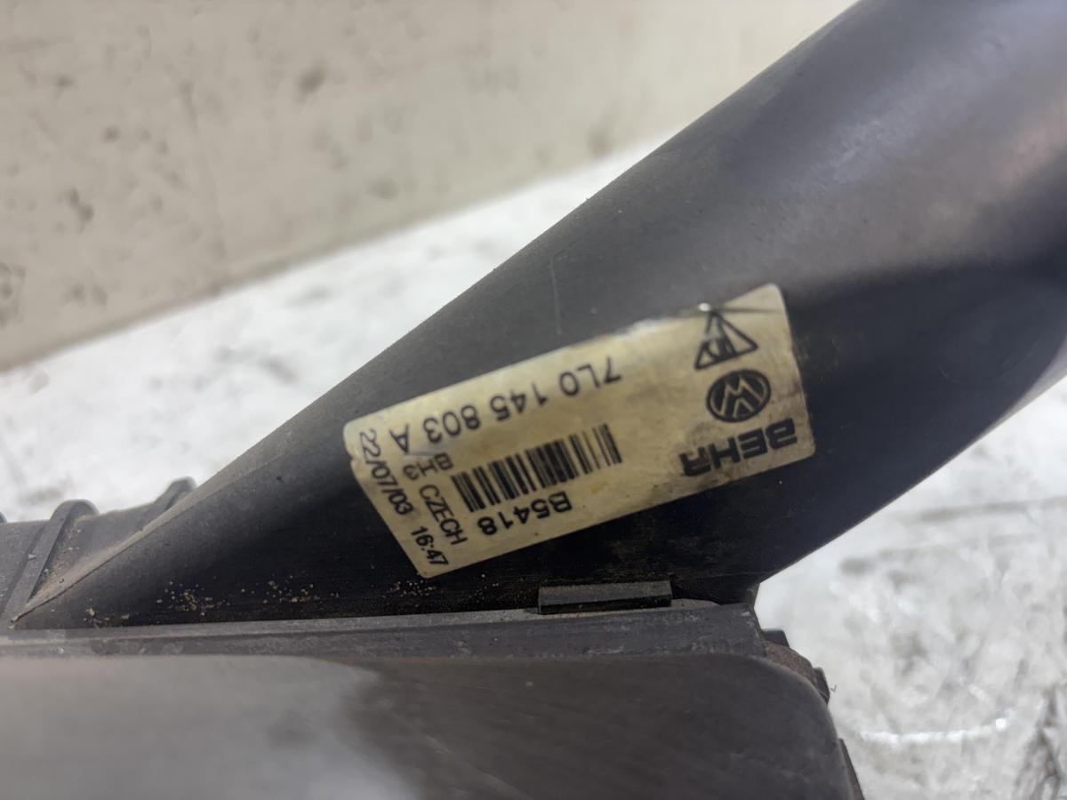 Интеркулер 7L0145803A Volkswagen Touareg I