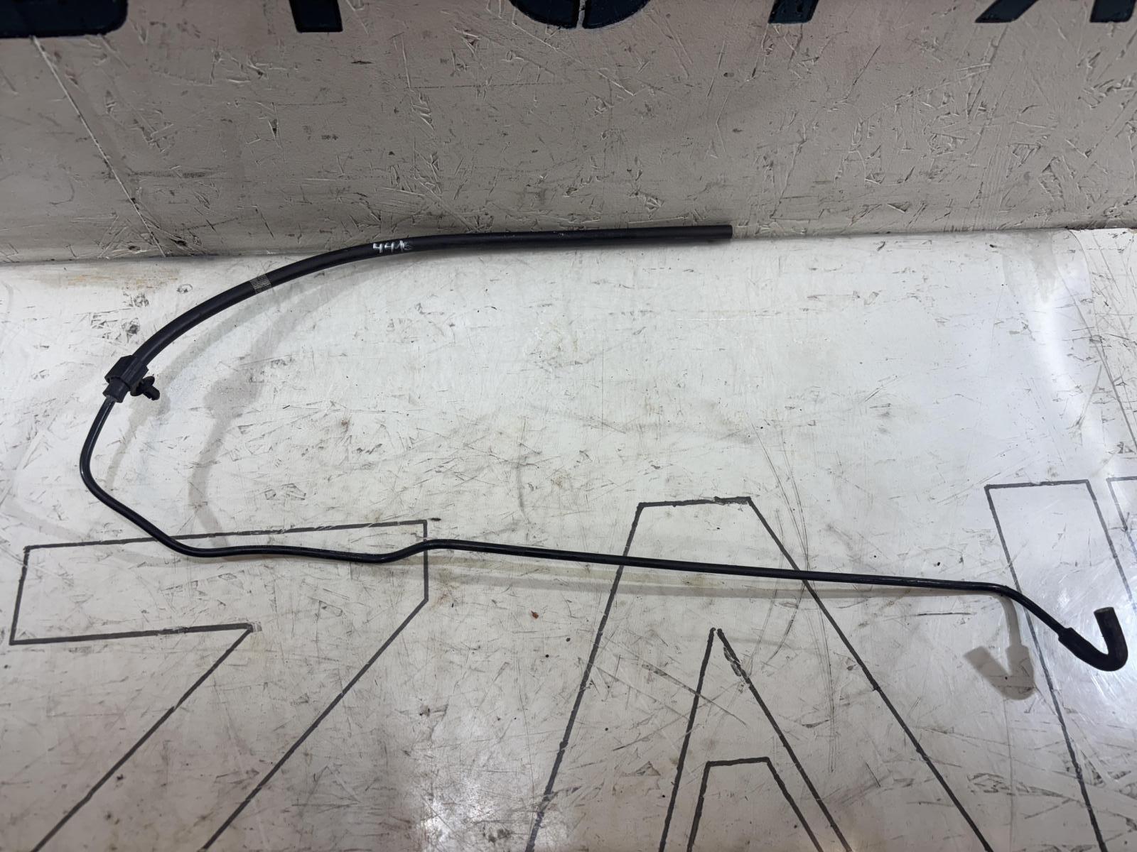 Вакуумная труба 8E0201935R Audi A4 B6 / A4 B7