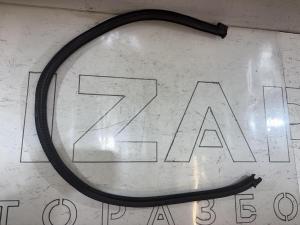 Уплотнитель капота 4B0823723A Audi A6 C5 / A6 C5 Allroad