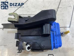 Замок двери задней левой 8D0839015A Audi A4 / А6