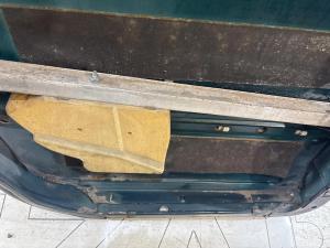 Дверь задняя левая 4A0833052B Audi A6 C4