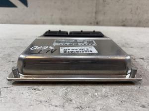 Блок управления двигателем (ДВС) 8E0909557S Audi A4 B6